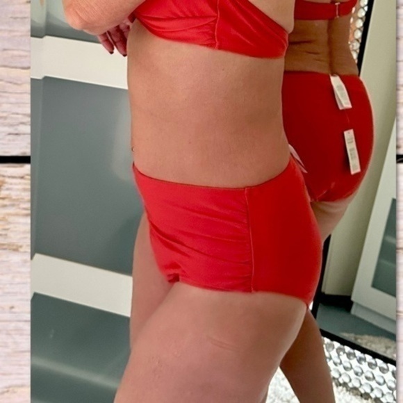 CUPSHE NWT EMERGE WRAP HIGH WAIST BOTTOMS HALTER TOP RETRO BIKINI SET Medium - Picture 10 of 13